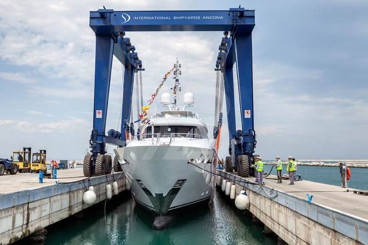 Aziza yacht exterior 4