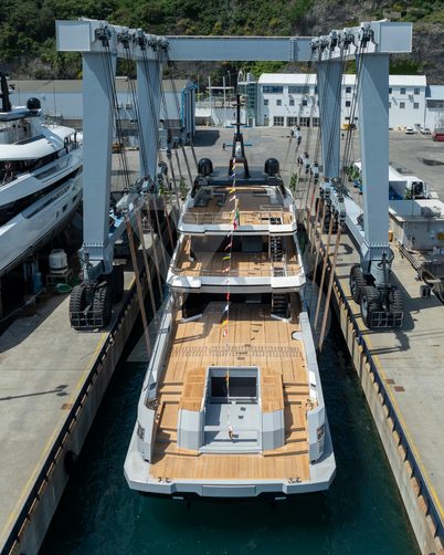 Big Naan yacht exterior 4