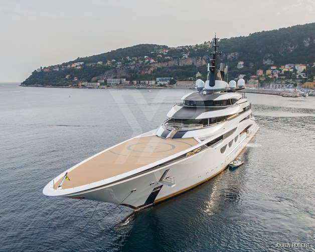 Ahpo yacht exterior 21