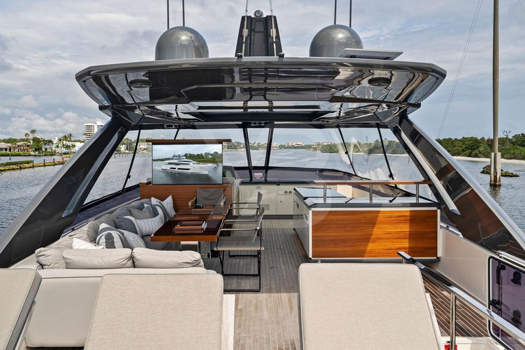 Pinch Me yacht exterior 4