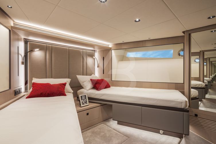 Amethyst yacht interior 32