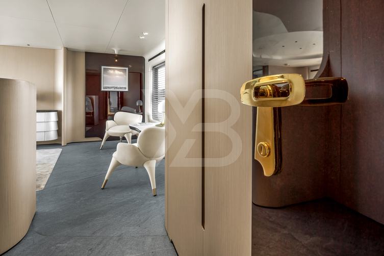 Tanelorn yacht interior 33
