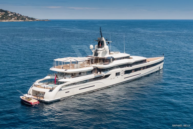 Lady S yacht exterior 32