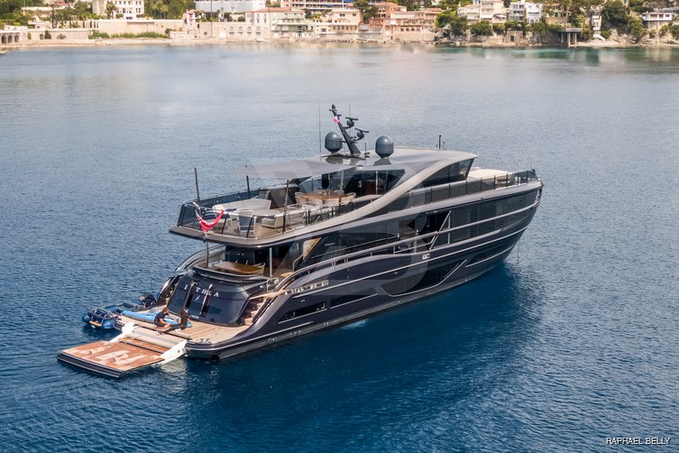 Ithaka yacht exterior 24