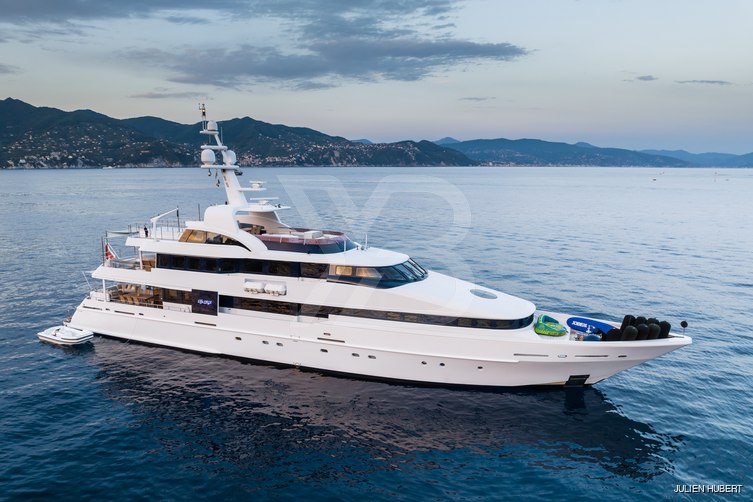 Life Saga yacht exterior 12