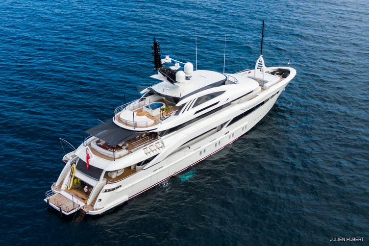 Florentia yacht exterior 35