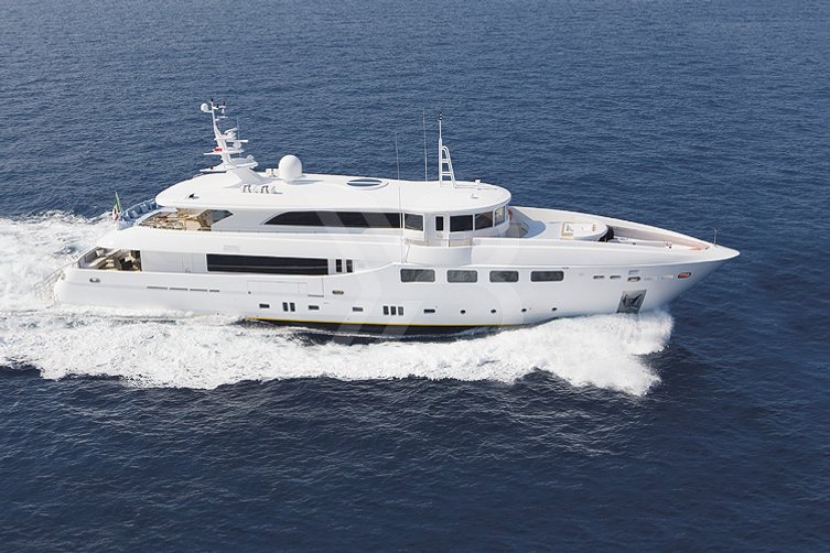 Celia P yacht exterior 9