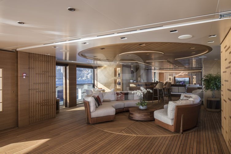 Life Saga II yacht interior 14