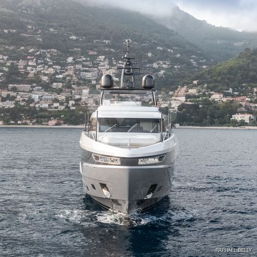 Tanelorn yacht exterior 115