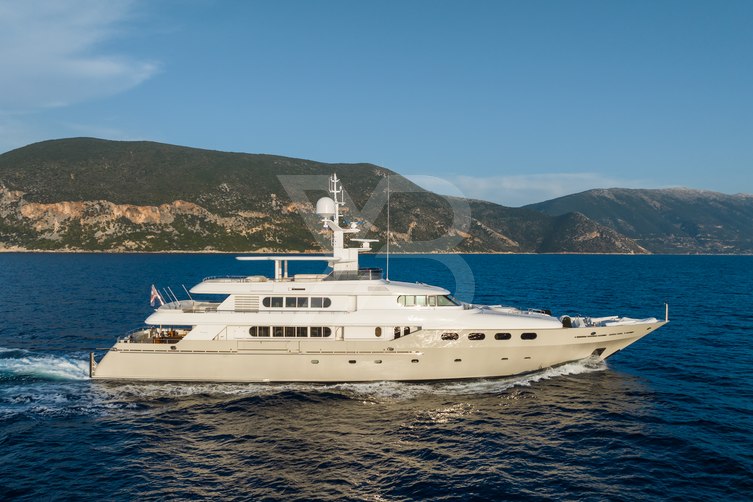 Eileen yacht exterior 7