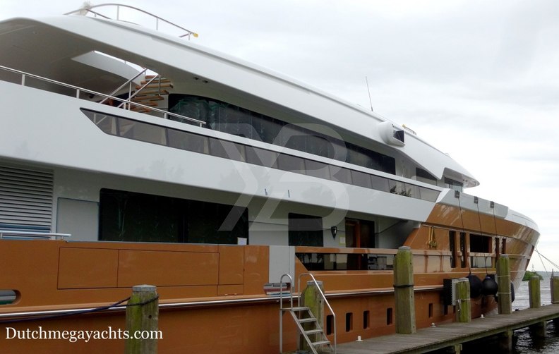 Azamanta yacht exterior 20