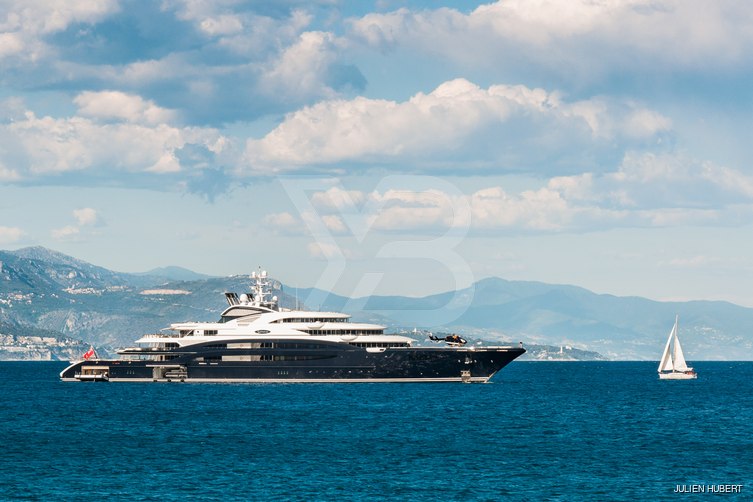 Serene yacht exterior 38