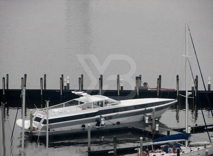 Valyra yacht exterior 4