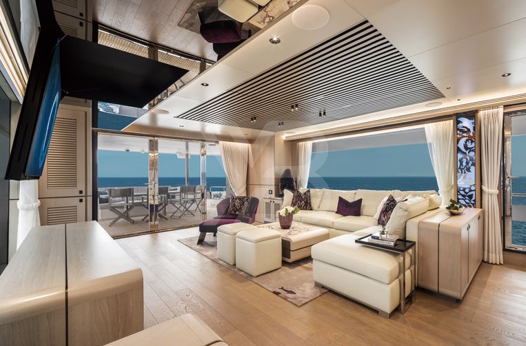 Amethyst yacht interior 15