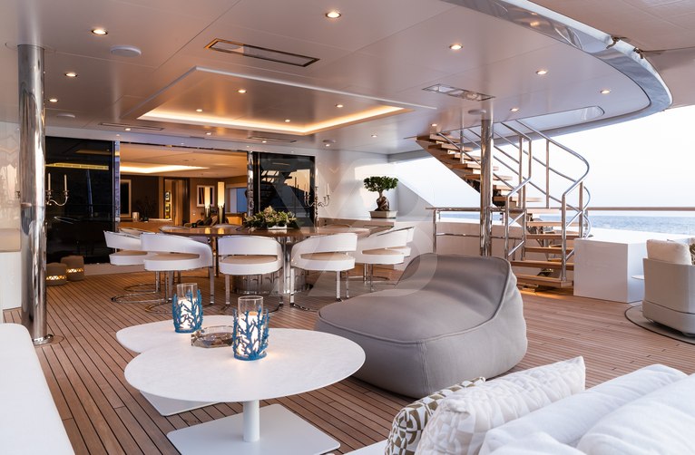 Artisan yacht interior 126