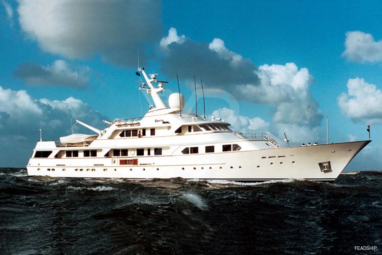 Mirage yacht exterior 2