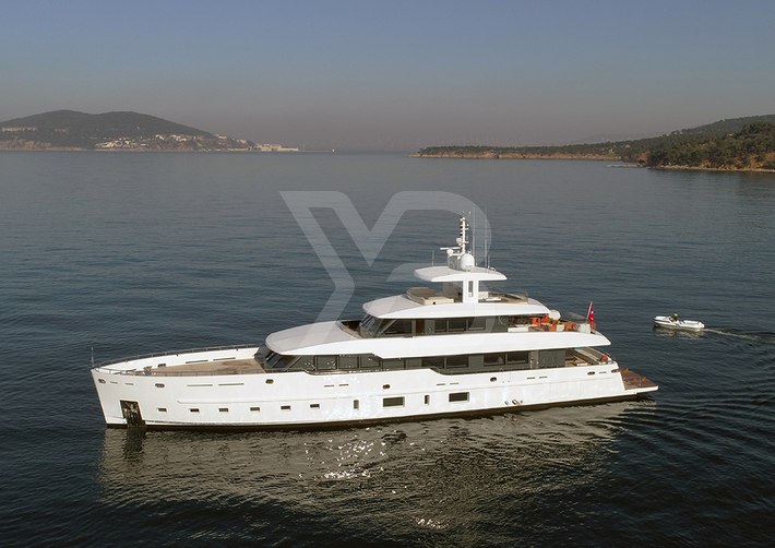 K yacht exterior 2