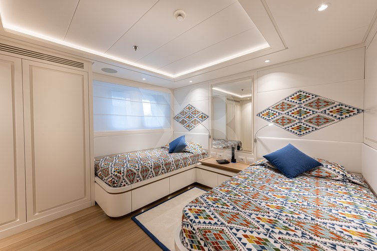 Framura yacht interior 14