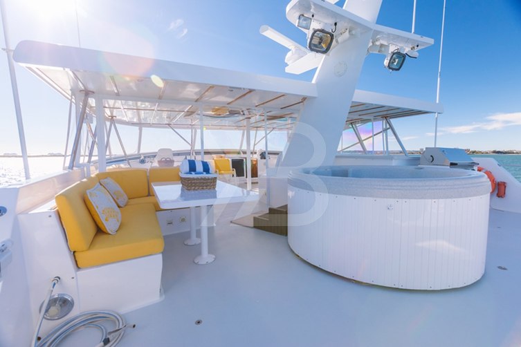 Ocean Pearl yacht interior 7