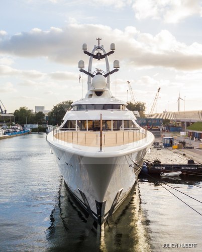 Anna yacht exterior 16