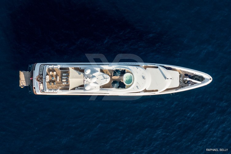 Andiamo yacht exterior 20