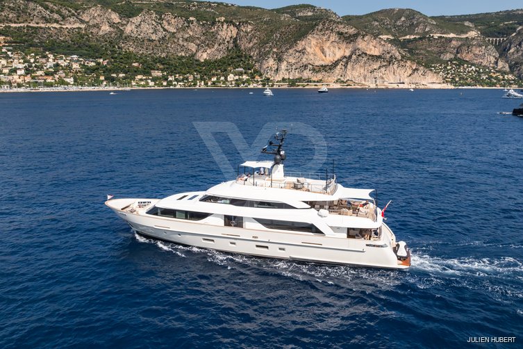 Aramis yacht exterior 3