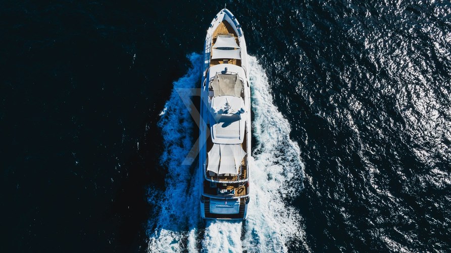 Marda yacht exterior 3