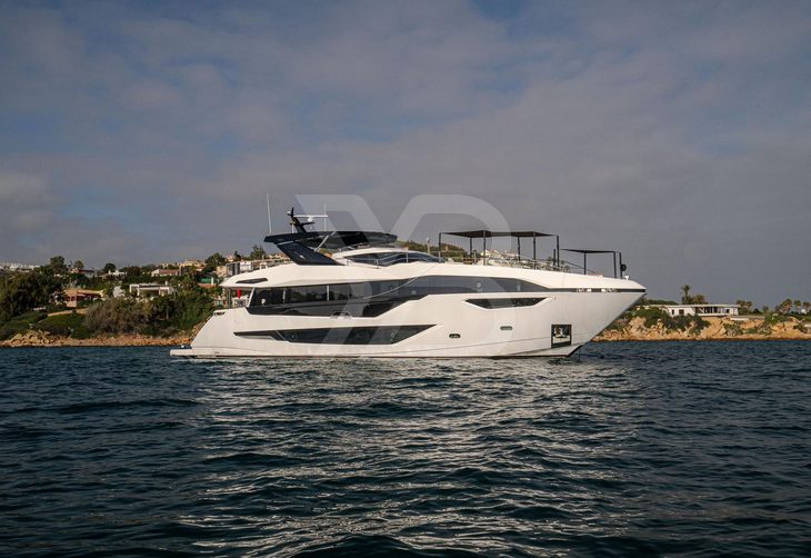 Lady M yacht exterior 3