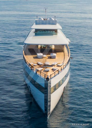 Venus yacht exterior 3