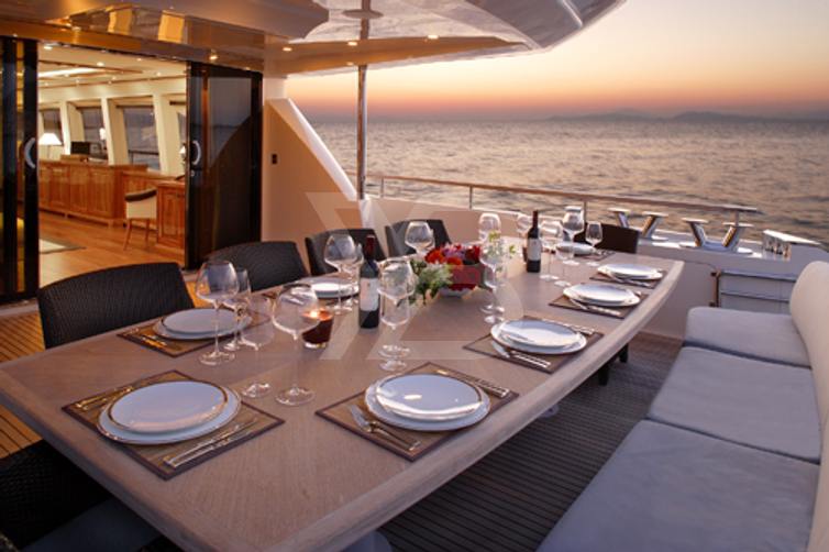 Dragon yacht interior 4