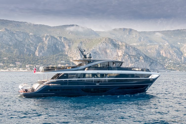 St Catherine yacht exterior 2