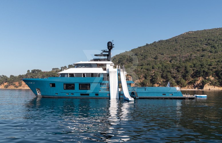 King Benji yacht exterior 26