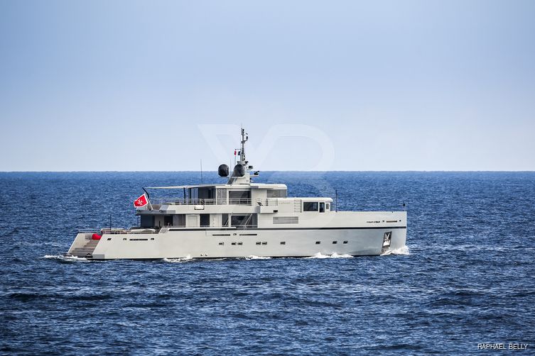 Caladan yacht exterior 11