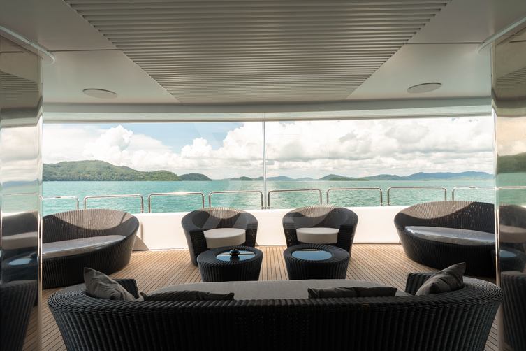 Panakeia yacht interior 7