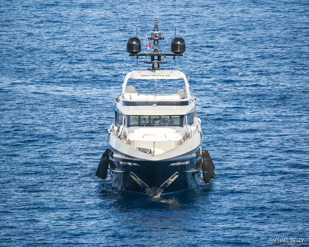 Maestro yacht exterior 3