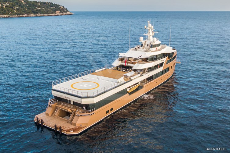 La Datcha yacht exterior 54