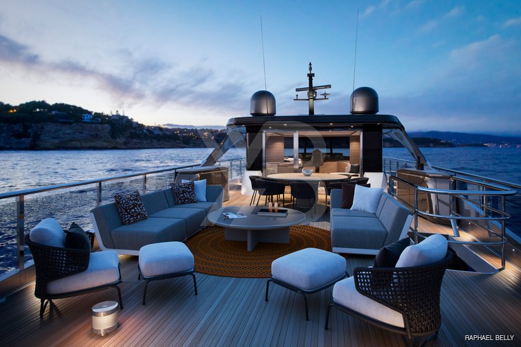 Ithaka yacht exterior 11