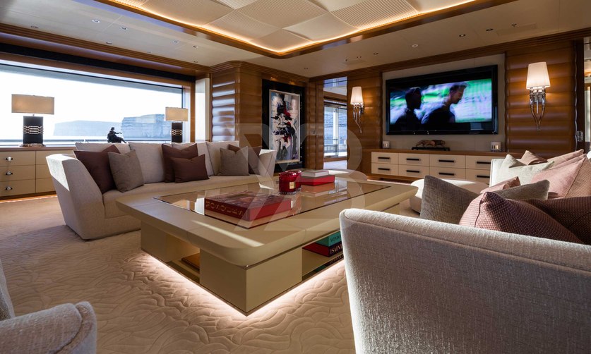 Mar yacht interior 7