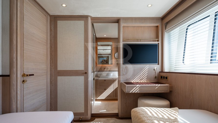 Seaflower yacht interior 18