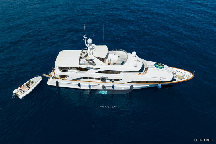 Satine yacht exterior 6