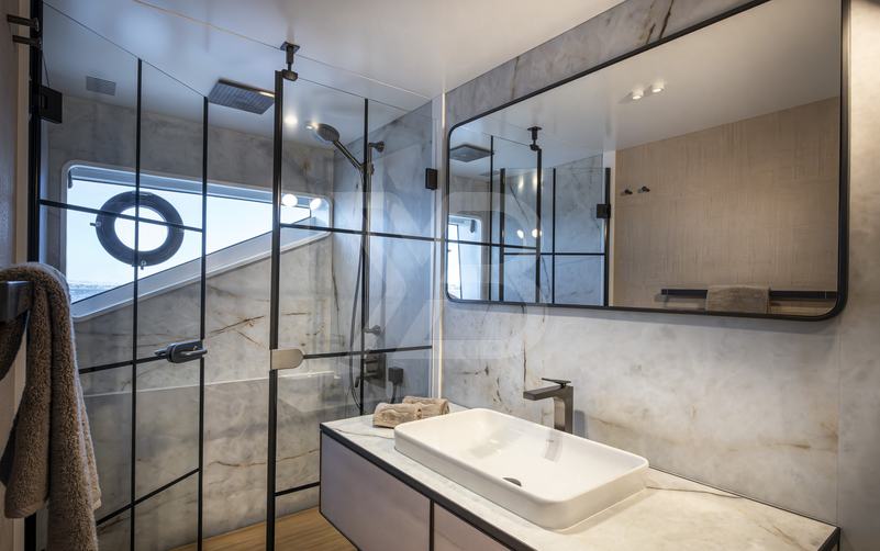 Tuccini yacht interior 25