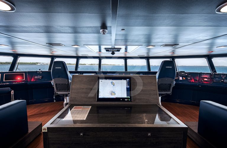 Hodor yacht interior 18