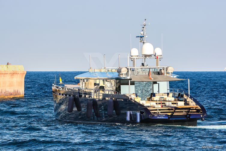 Blade II yacht exterior 5