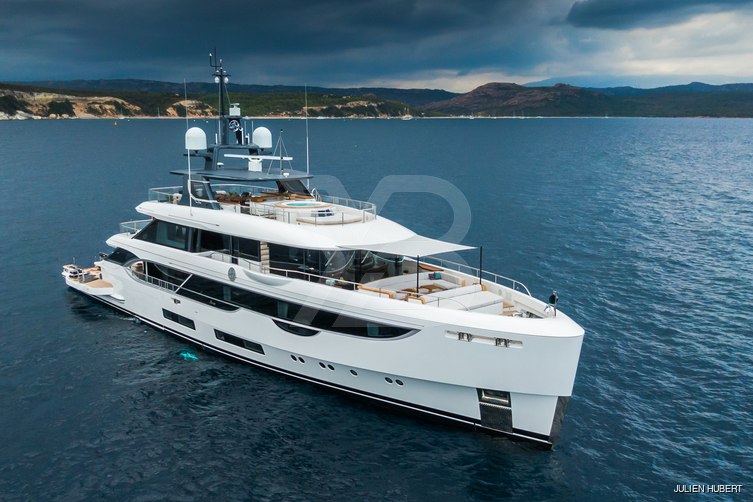 Northern Escape yacht exterior 19