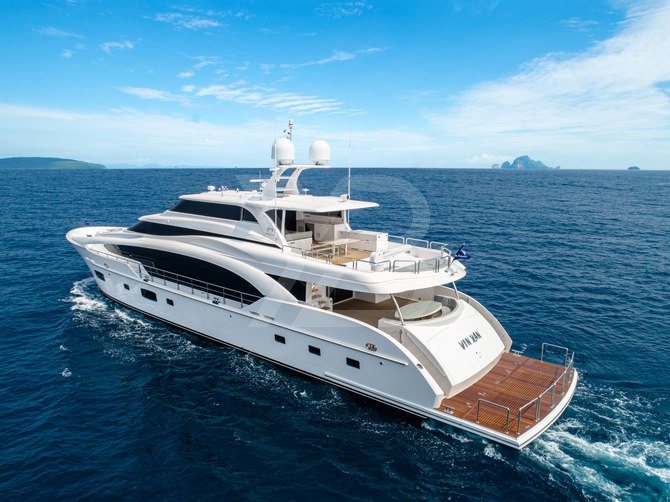 Vin Xan yacht exterior 37