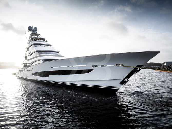 Special One yacht exterior 3