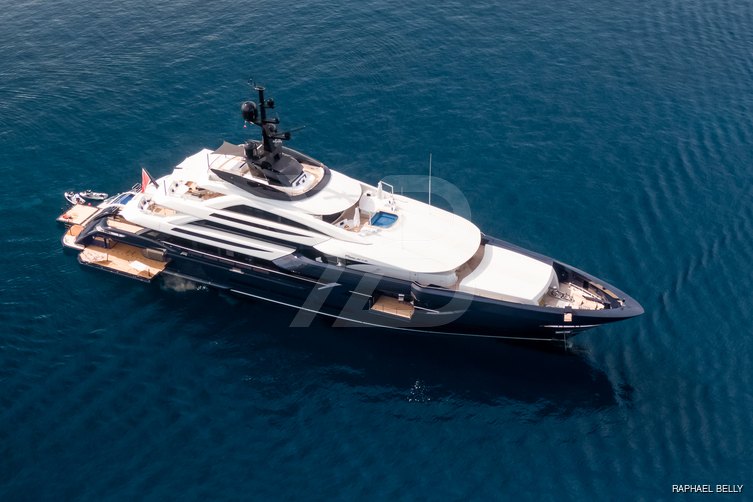 S5 yacht exterior 28