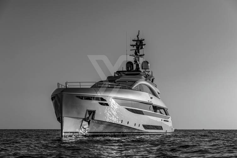 No Stress yacht exterior 18