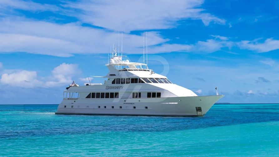 Serenity yacht exterior 5