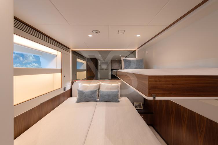 Horizon FD100 /911 yacht interior 12